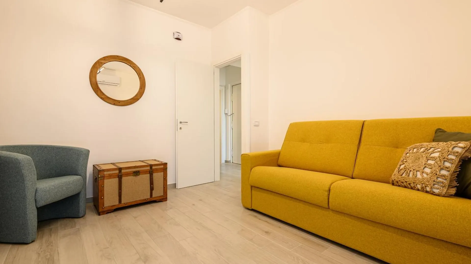 Pulcinella Home - Chic E Comfort In Central City Naples 0*,